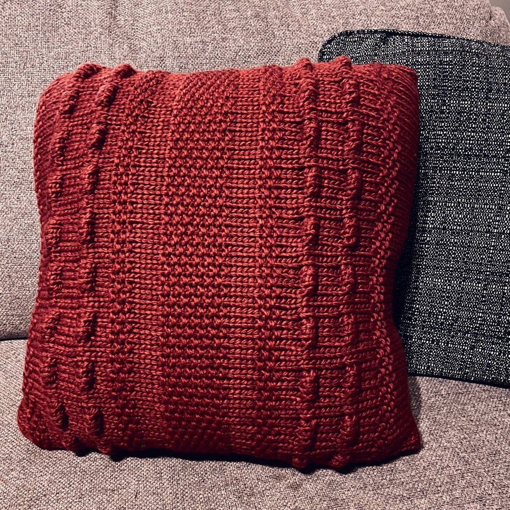 Threshold‎ Studio McGee Oversized Knit Square Throw Pillow Maroon/Rust red.